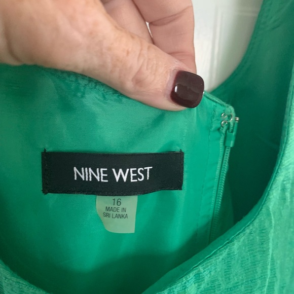 Nine West Green Knee-Length Sleeveless Sundress - Picture 3 of 3